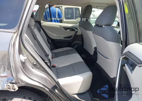 2019 Toyota Rav4 Xle from USA, damaged, VIN 2T3W1RFV0KW054346